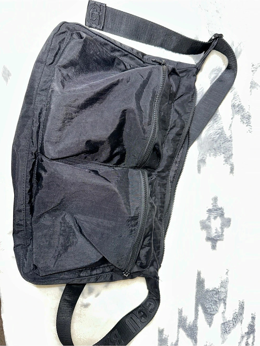 Baggu Large Black Crossbody Bag